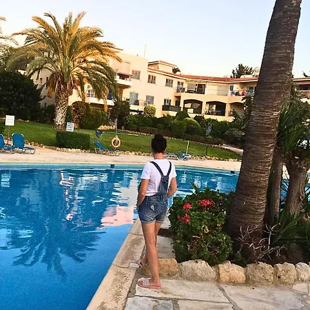 Paradise Gardens Cozy Oasis With Ac, Wifi, And Pool Apartman Paphos