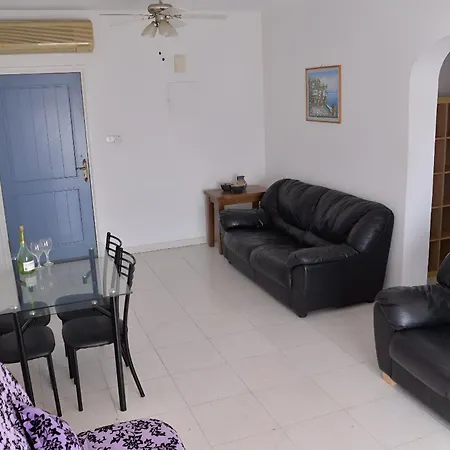 Apartman Paradise Gardens Cozy Oasis With Ac, Wifi, And Pool