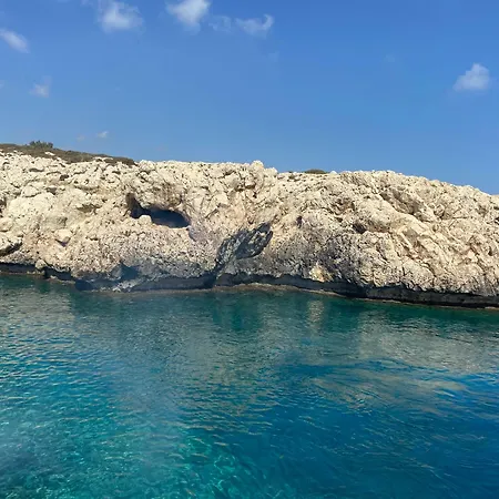 Paradise Gardens Cozy Oasis With Ac, Wifi, And Pool Apartment Paphos