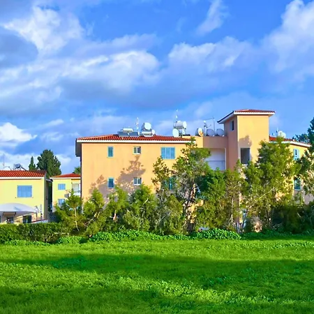 Paradise Gardens Cozy Oasis With Ac, Wifi, And Pool شقة *