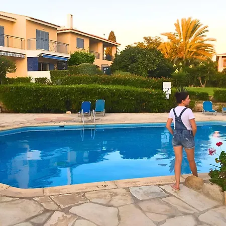 Paradise Gardens Cozy Oasis With Ac, Wifi, And Pool Apartman Paphos